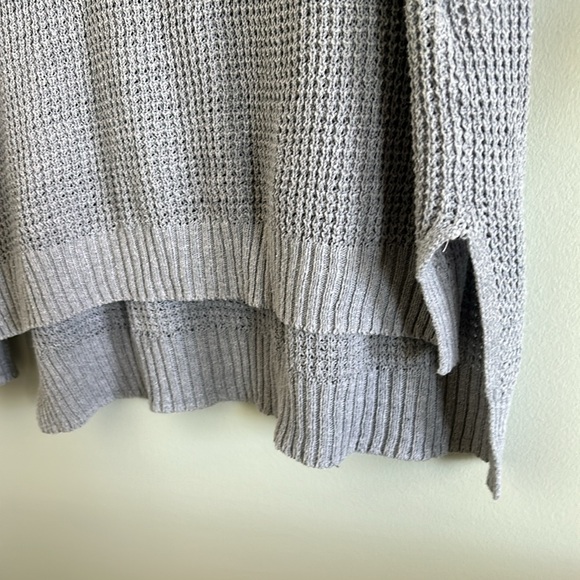 American Eagle Sweater, Size Medium - Picture 5 of 6